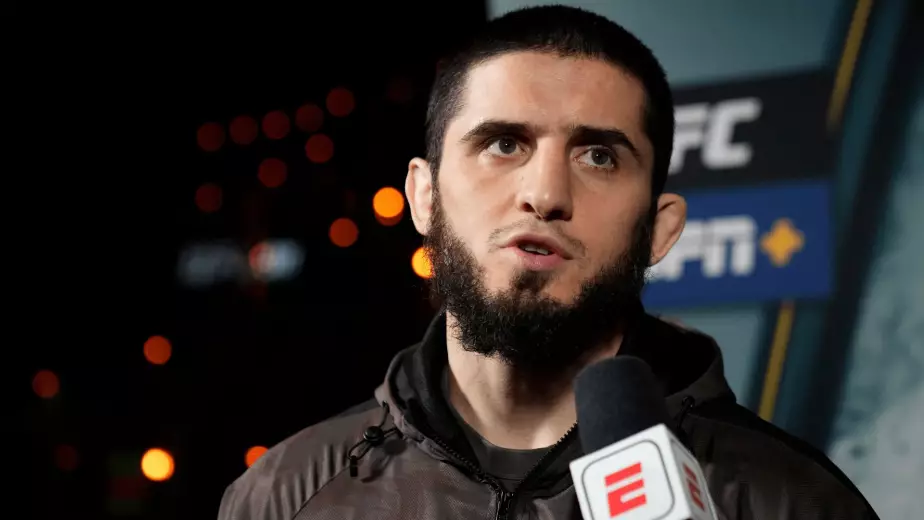 Махачев пообещал вернуть себе первую строчку рейтинга P4P