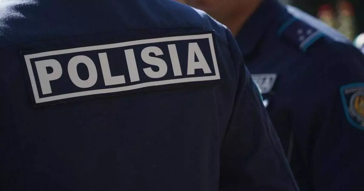  Ауылда  учаскелік полицейді ұрғандар сотқа тартылды 