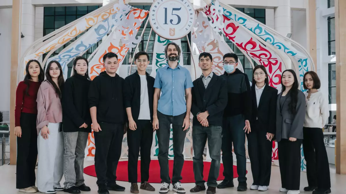 Исследователи NU разрабатывают технологию для очистки космоса от мусора