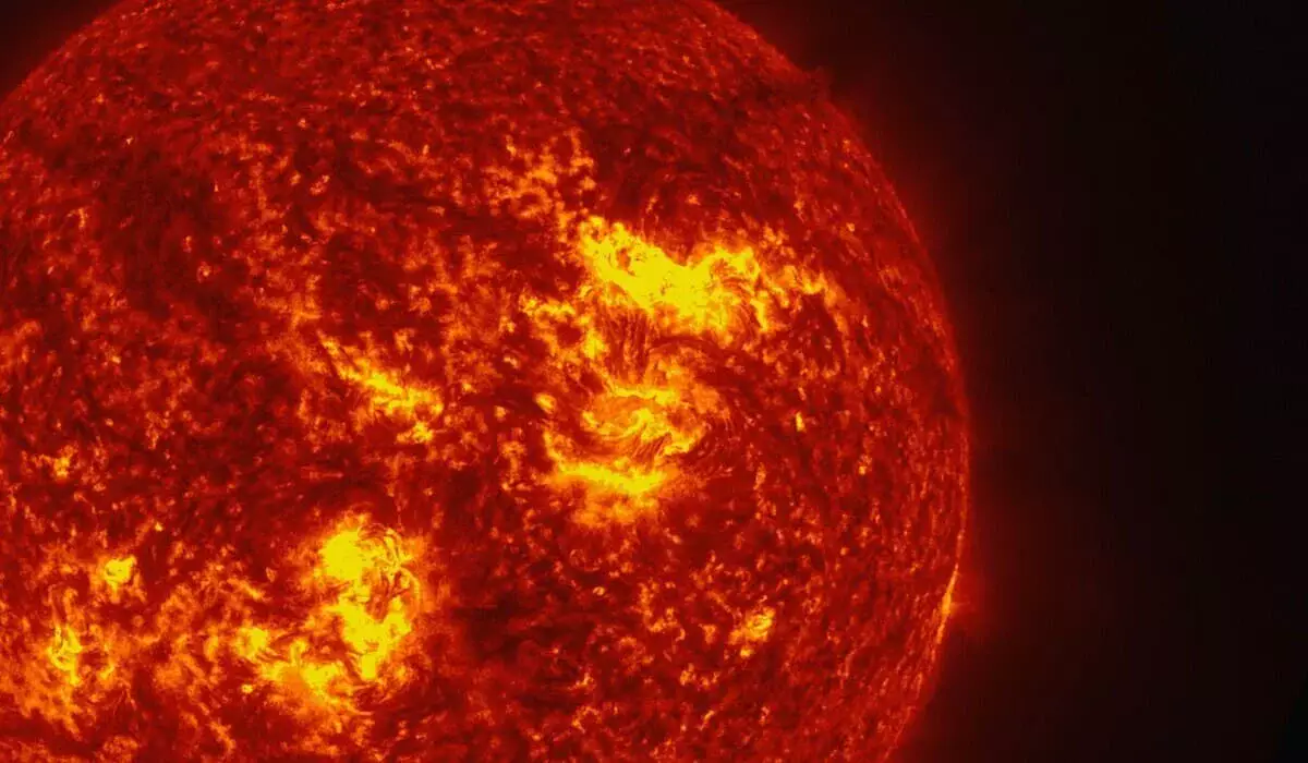 В 10-20 раз мощнее обычных: на Солнце произошел взрыв колоссальной силы