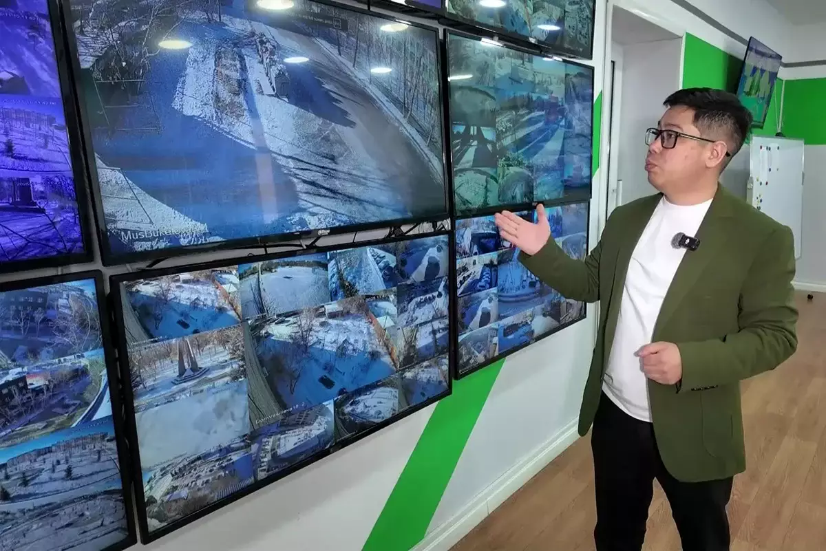 Под прицелом умных камер: за чистотой и порядком в Петропавловске следят через мониторы