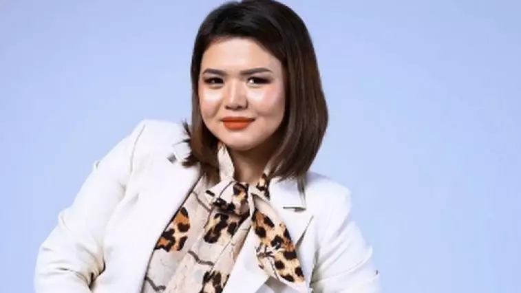 "Ішімді шермитіп" деген Рысбала Икрамбай киелі сахнада өнер көрсетті