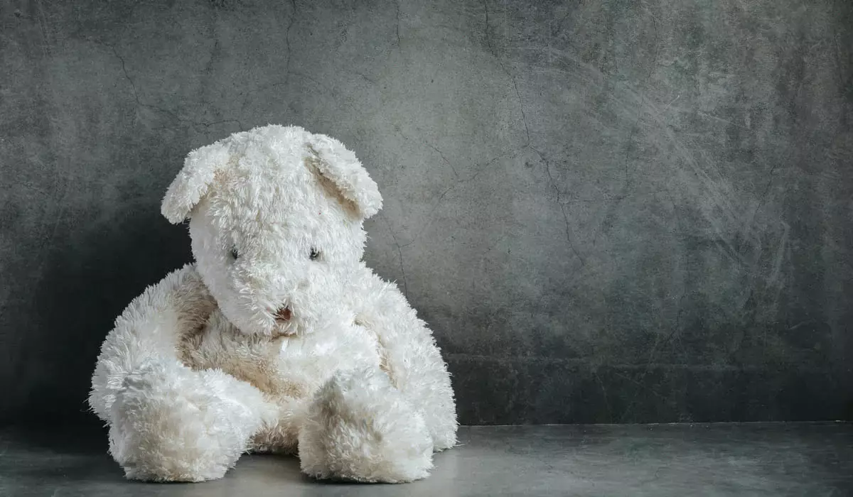 Трагедия в Атырау: двухлетний ребенок выпал с пятого этажа