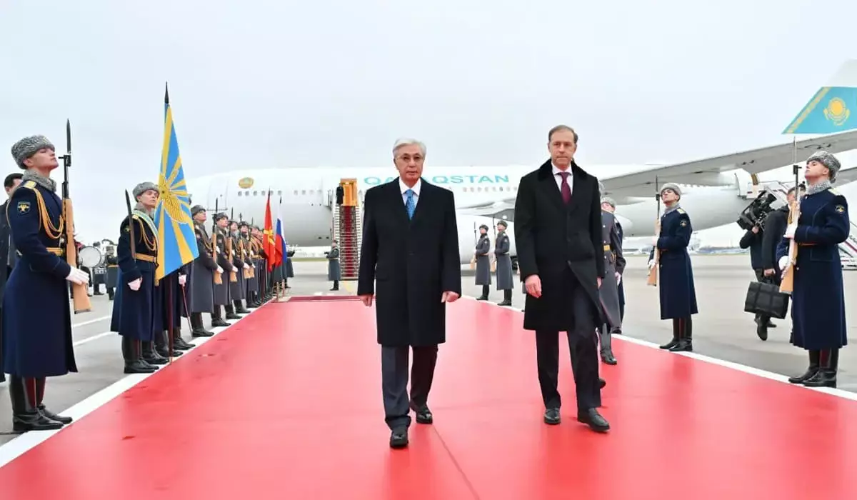 Токаев прибыл с государственным визитом в Москву (ФОТО, ВИДЕО)