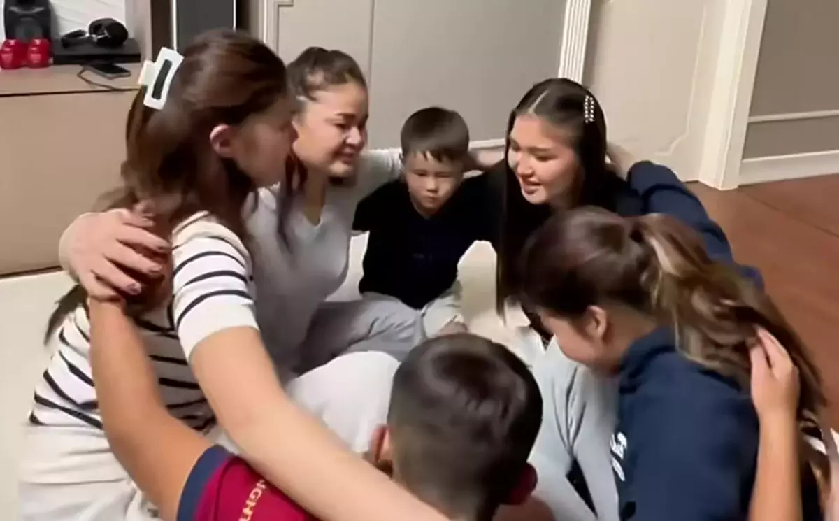 Бывшая жена Турсынбека Кабатова поделилась эмоциями после развода с пятью детьми