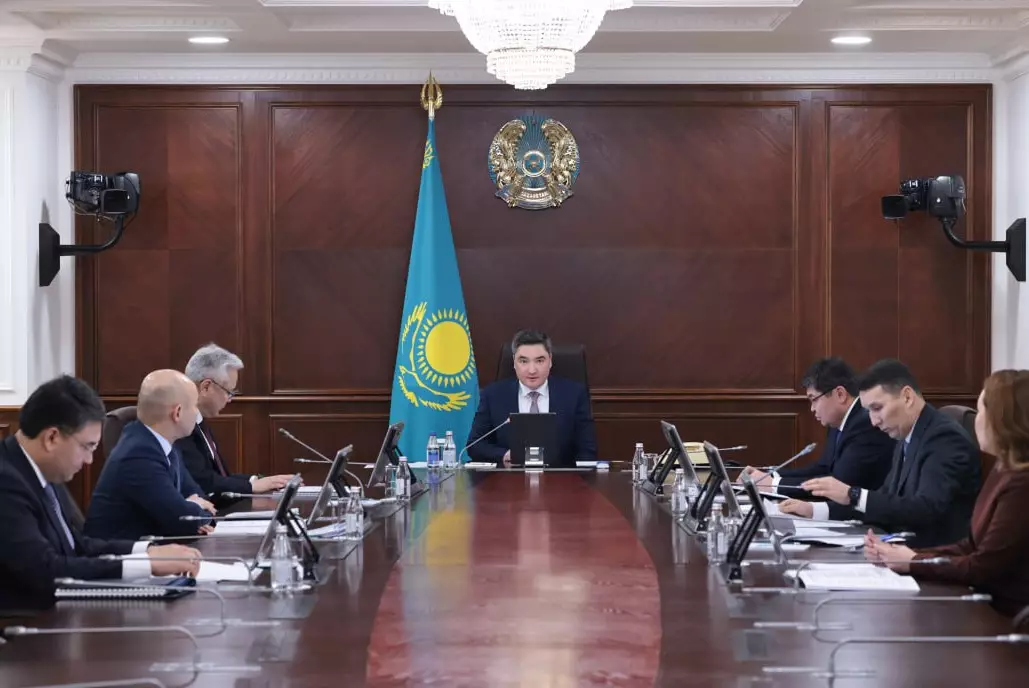 "Не красивые отчеты, а открытые предприятия": Бектенов раскритиковал Kazakh Invest