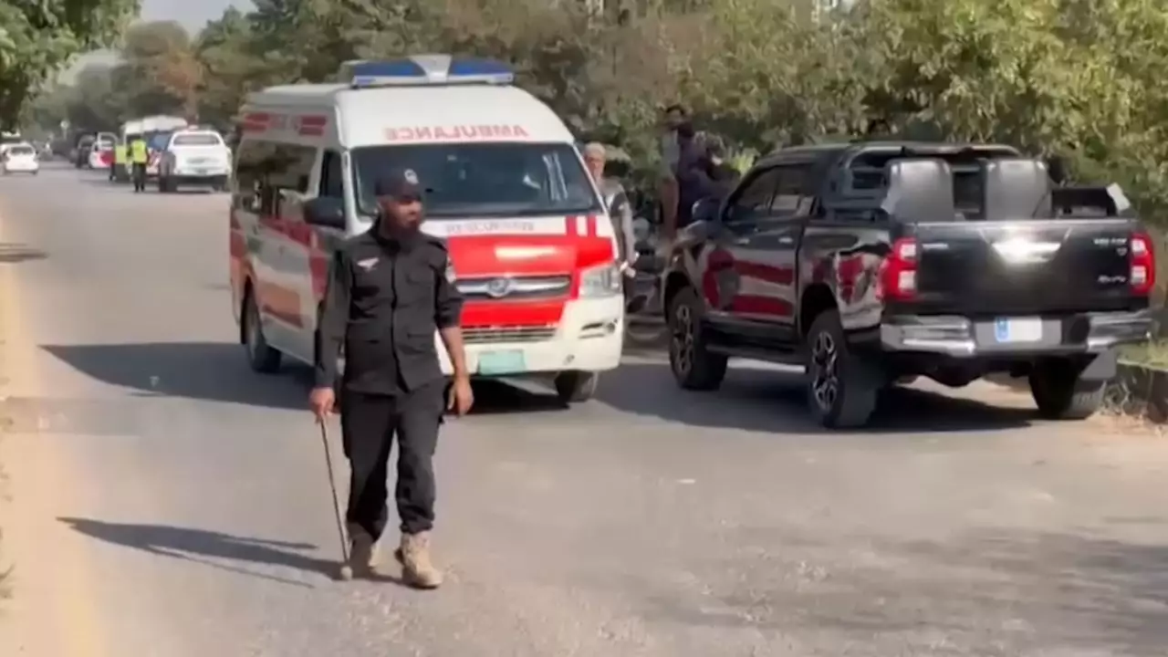 Взрыв в Пакистане: погибло 12 человек