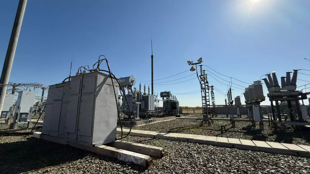 В селах под Астаной модернизируют электросети и строят новые