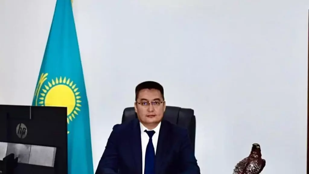 Акима Хромтау арестовали по подозрению во взяточничестве