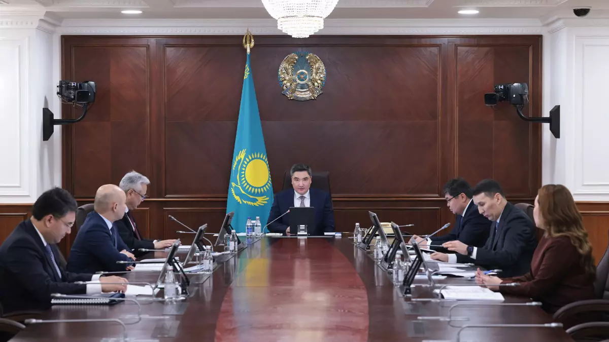 Сылдыр сөзден кәсіпорындарды іске қосуға мән беру керек – Бектенов