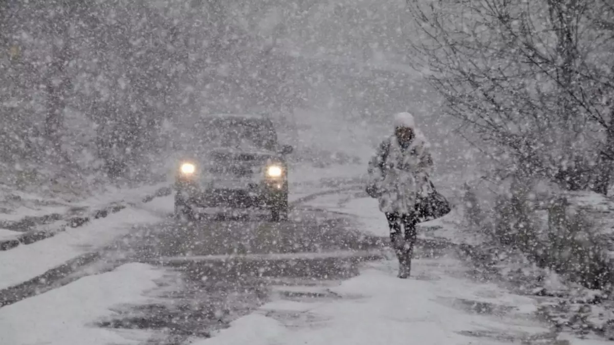 Бірнеше өңірде бұрқасын мен көктайғақ күтіледі