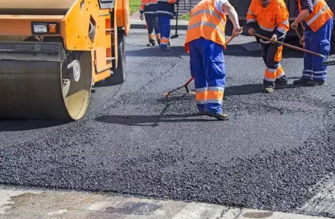 Казахстан разрабатывает технологию восстановления изношенного асфальта.