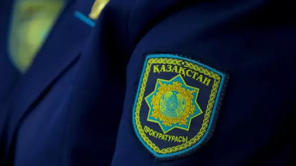 Маңғыстау көлік прокуратурасының қызметкері алаяқтық жасады деген күдікпен ұсталды