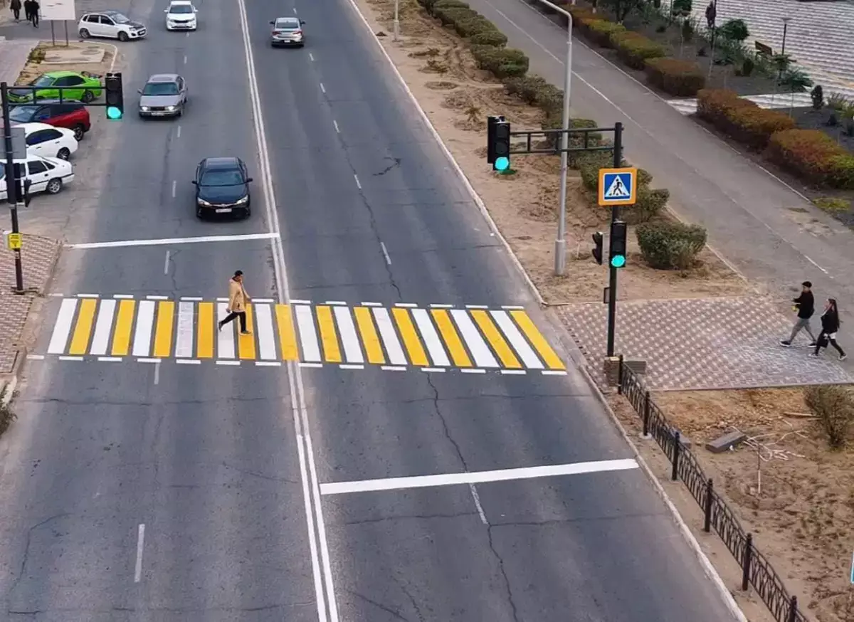 Один из пешеходных переходов перенесли в Актау - новости на Lada.kz 11.11.2025