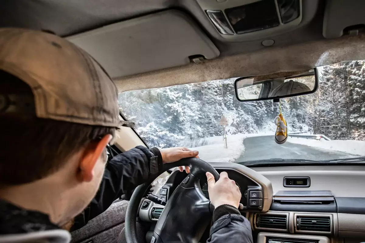 Парень угнал авто отчима и устроил массовое ДТП в Атбасаре