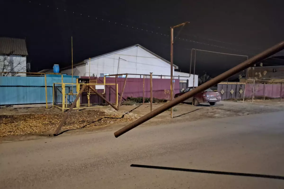 В Томарлы фура врезалась в газовую трубу