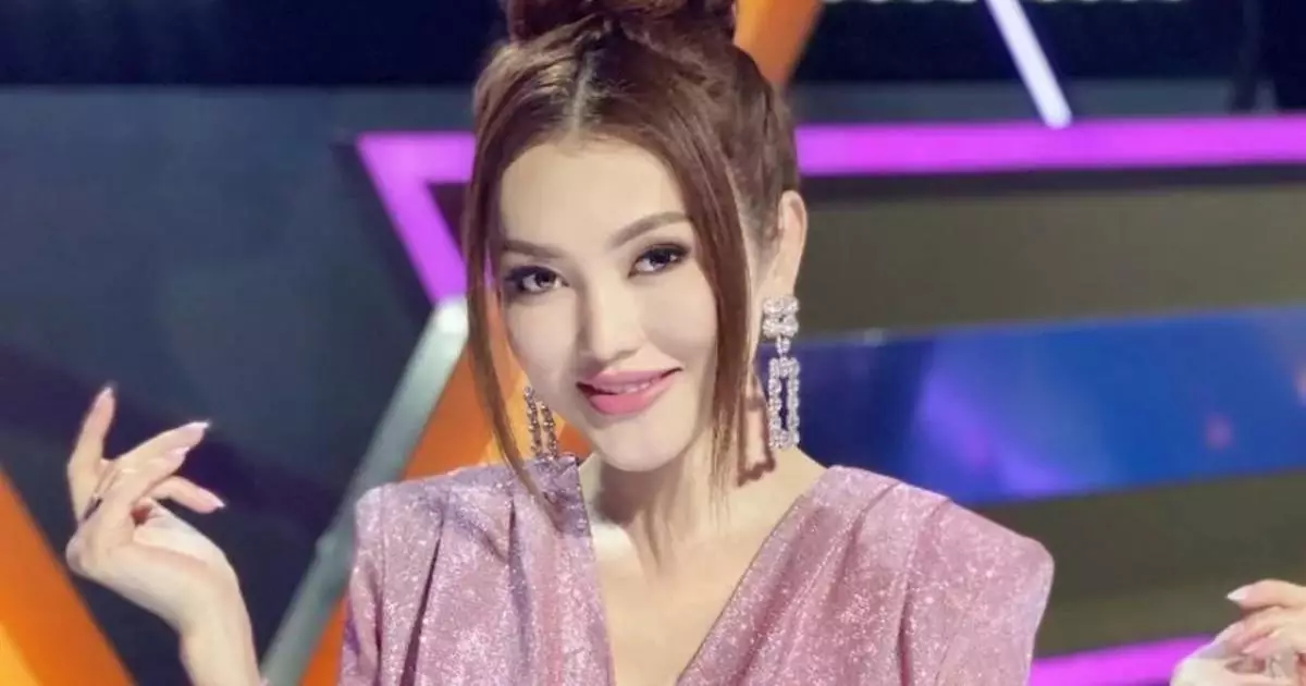 “Өзімді әрең жинадым”: Ерке Есмахан жұртқа ашуланды