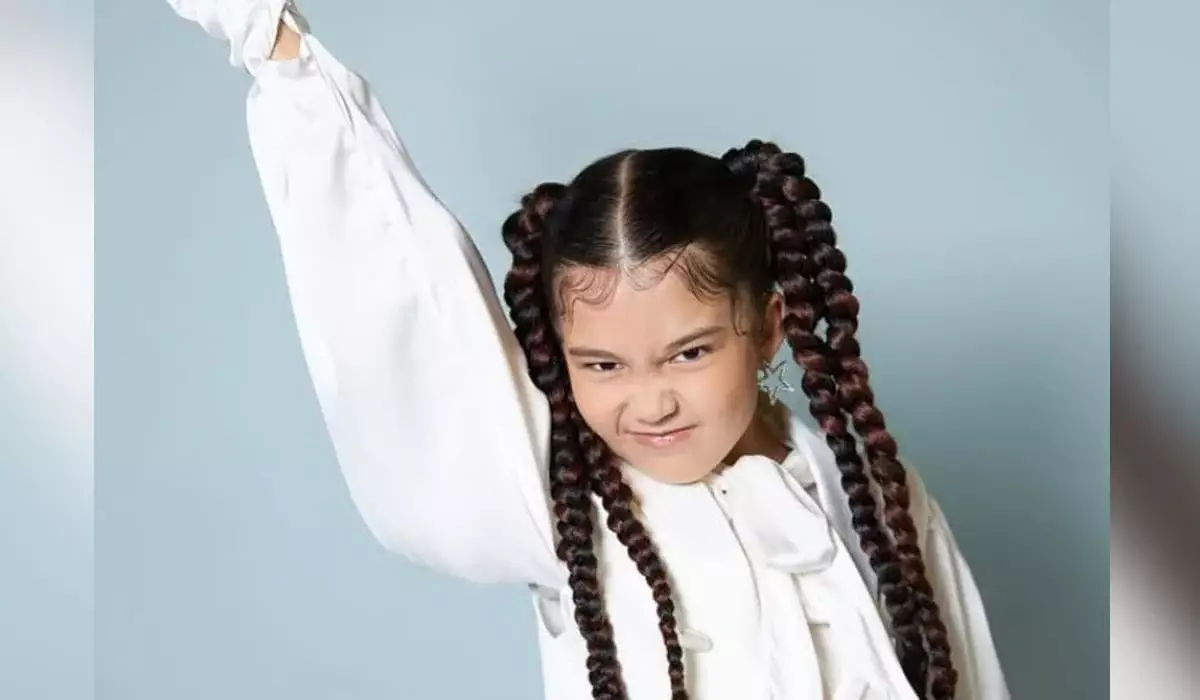 Юная казахстанская певица вышла в финал российского шоу «Голос. Дети»