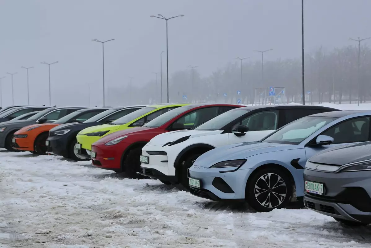 НДС, квоты и реэкспорт: почему в Казахстане растут цены на электромобили