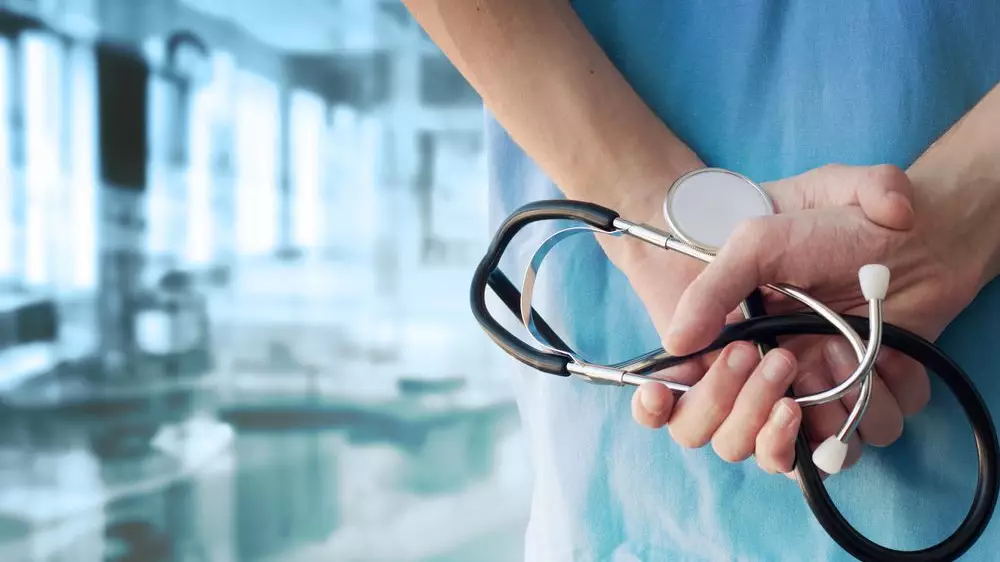 "Науқастарға дәрігерлер көмек бермейді": Ресми өкіл мәлімдеме жасады