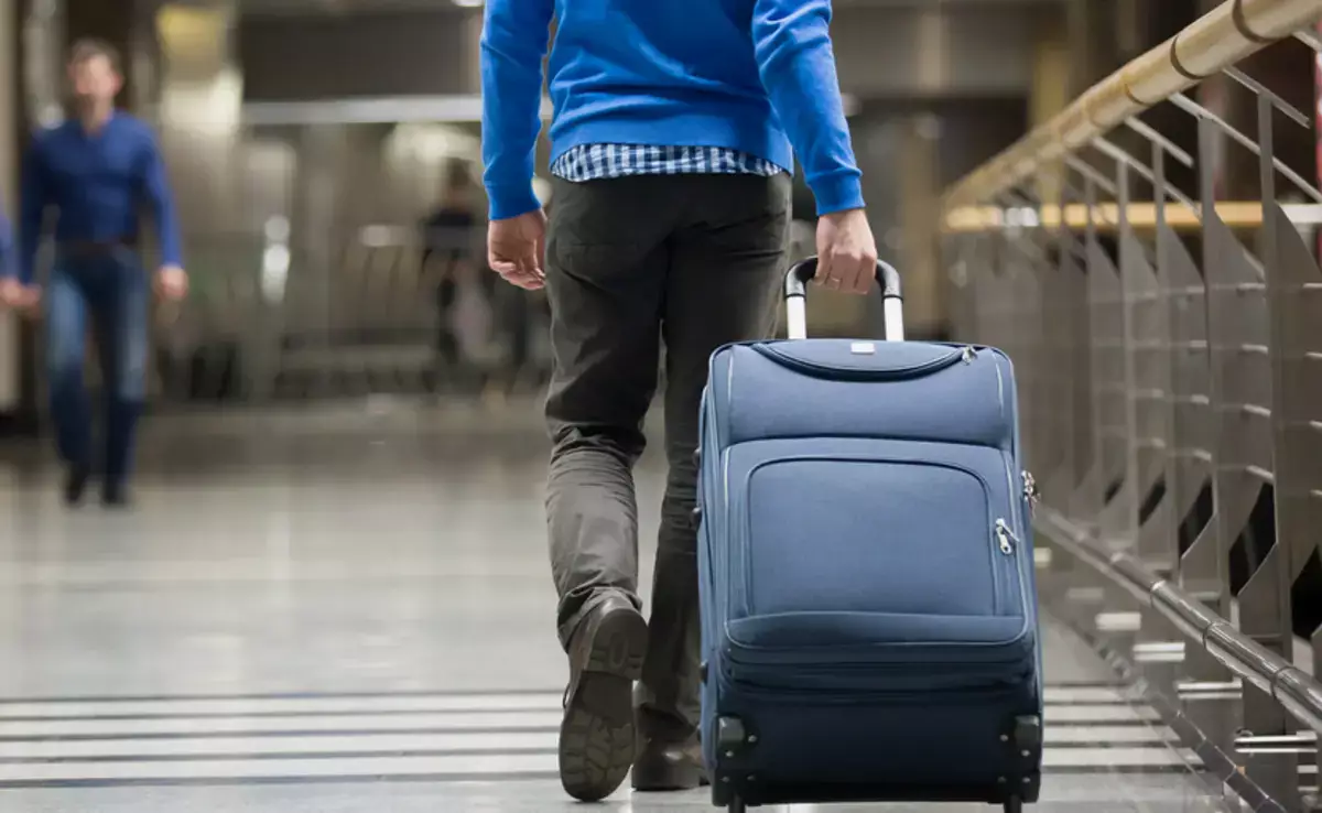 Казахстан вымывает мозги: страну покидают люди с высшим образованием - новости на Lada.kz 12.11.2025