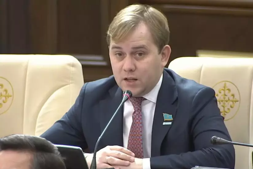 Никто не может указывать национальным парламентам – Шаталов о запрете пропаганды ЛГБТ