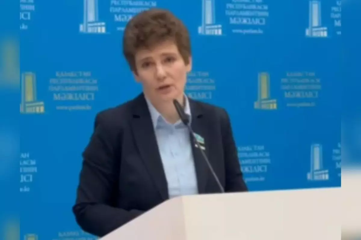 «Мемлекет мені ұмытсын!»: Қазақстанда азаматтар өздерін базадан өшіре ала ма?