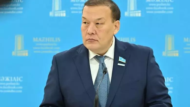 Депутат Шымкенттегі «Азаматтарға арналған үкімет» филиалын тексеруді талап етті