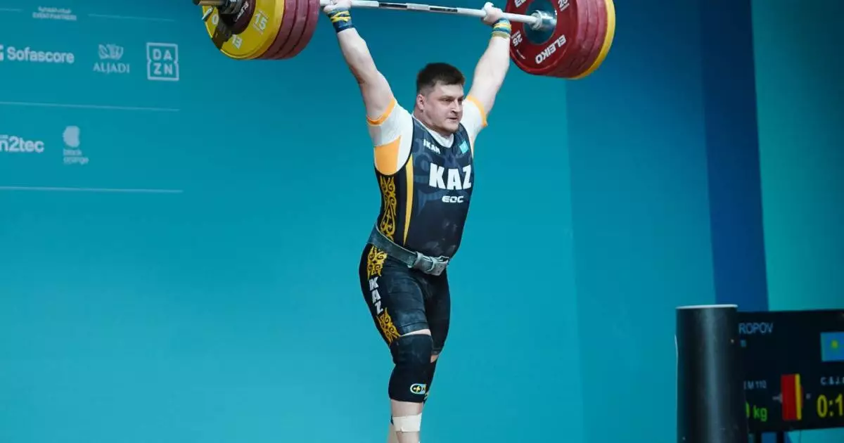  Ауыр атлет Артем Антропов Ислам ынтымақтастығы ойындарында қола жүлдегер атанды 