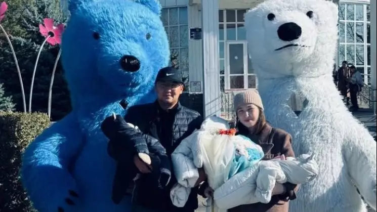 Ақтөбеде үшем дүниеге келді