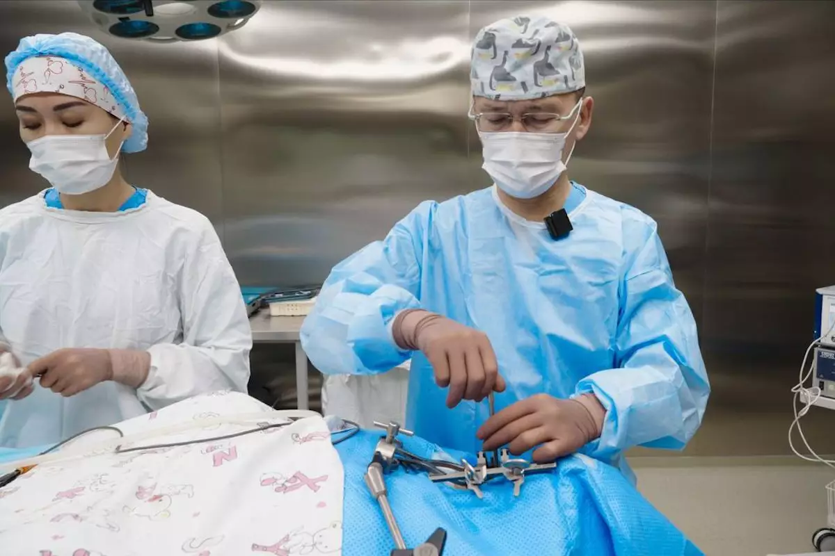 Пациентка из Канады приехала в Казахстан ради нейрохирургической операции