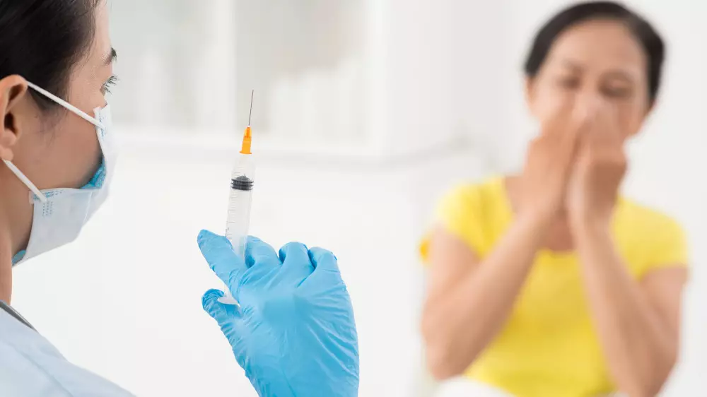 “Ситуация проблемная“: в Казахстане растет число отказов от вакцинации