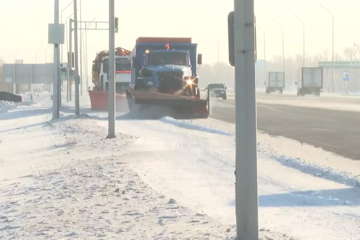 Ухудшение погоды: в СКО временно ограничили движение на одной из автотрасс