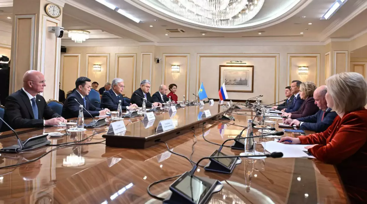 Глава государства провел встречу с Председателем Совета Федерации России Валентиной Матвиенко