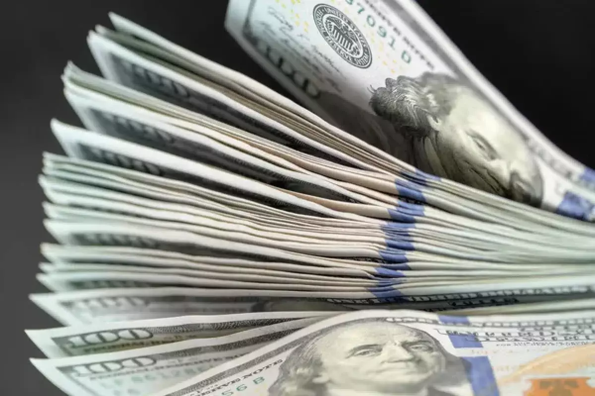 Ни вверх, ни вниз: что происходит с долларом в Казахстане