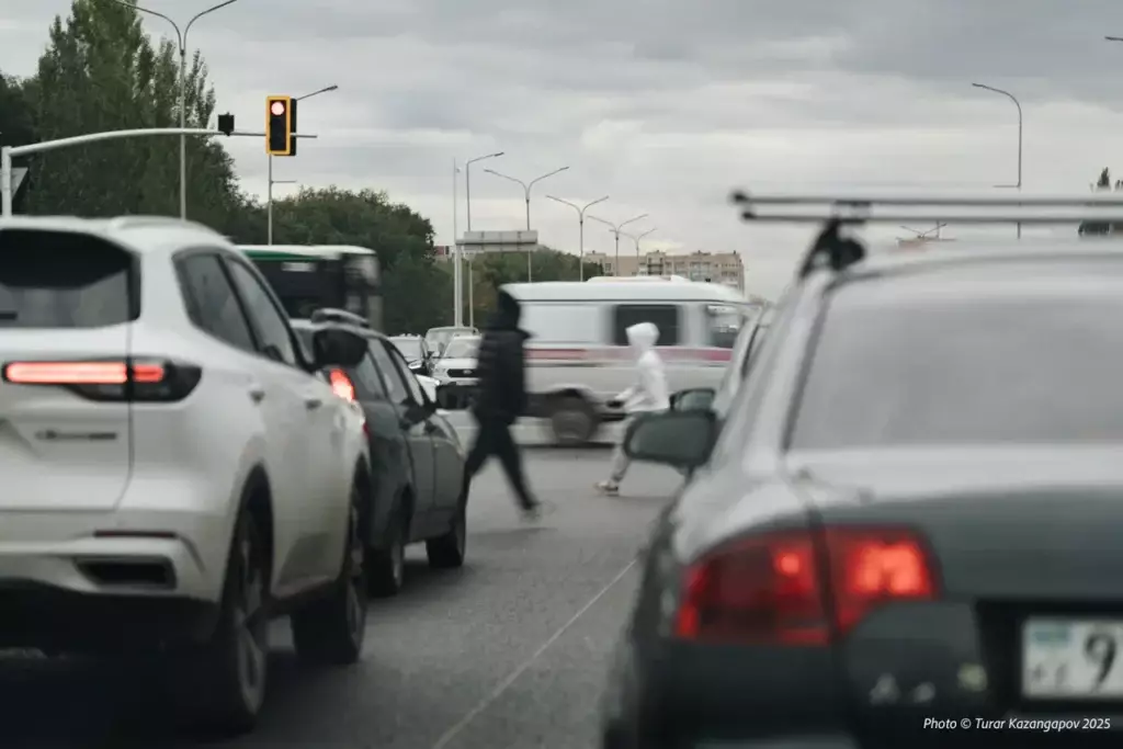 Таксиста inDrive обвинили в похищении ребёнка в Караганде