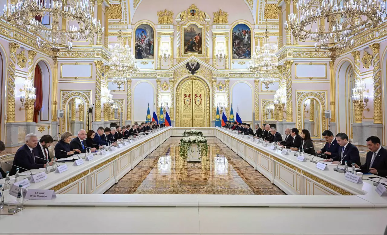 Главы Казахстана и России участвуют в XXI Форуме межрегионального сотрудничества