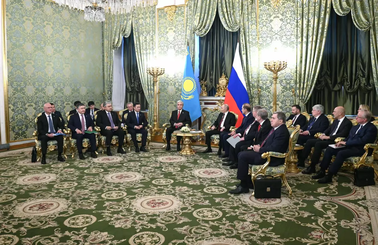 Президенты Казахстана и России провели переговоры
