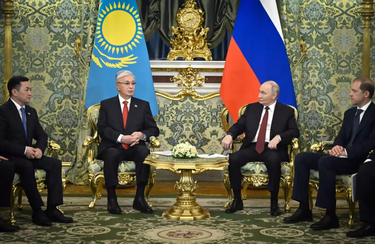 Токаев и Путин провели переговоры в Кремле