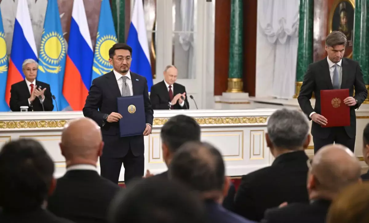Казахстан и Россия обменялись подписанными межправительственными документами