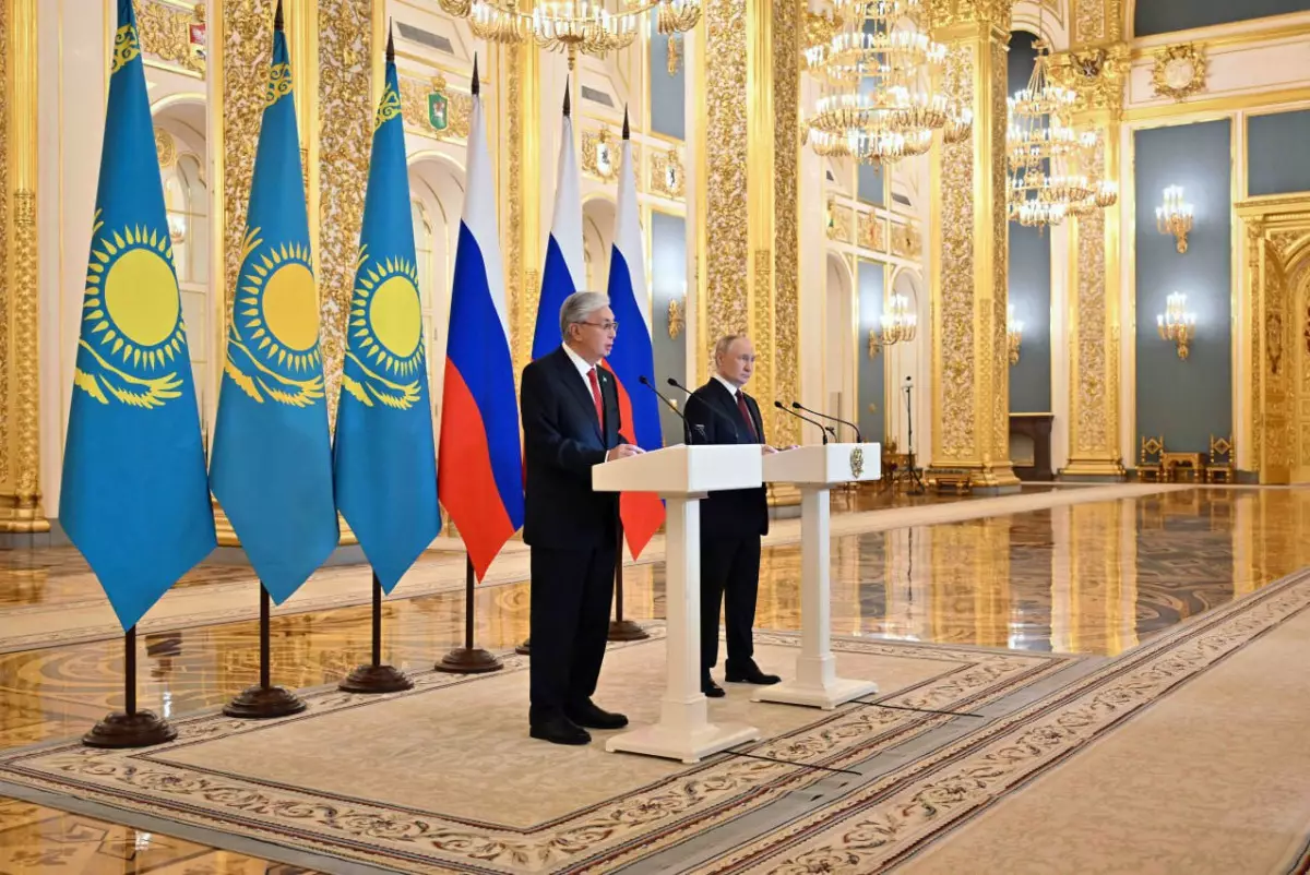 Политолог объяснил, что значит договор о союзничестве между Казахстаном и Россией