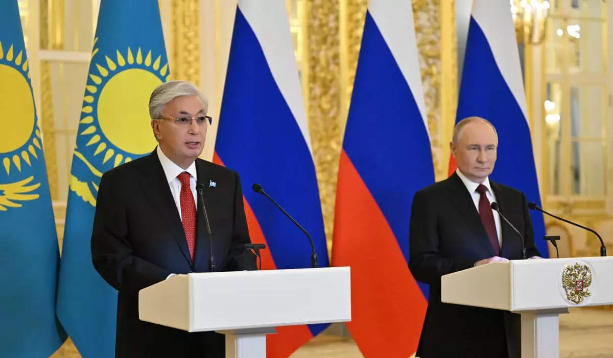 Путин: Қазақстан – Ресейдің одақтасы, стратегиялық серіктесі және тату көршісі (ВИДЕО)