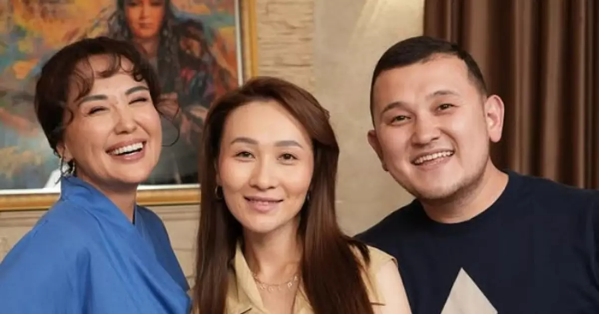   «Таңғы 5-те оятты»: Ләйлә Сұлтанқызы әке атанған Елдос «Колобокты» құттықтады   