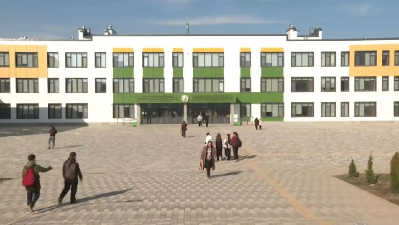 Девять новых школ откроют в Алматинской области до конца года