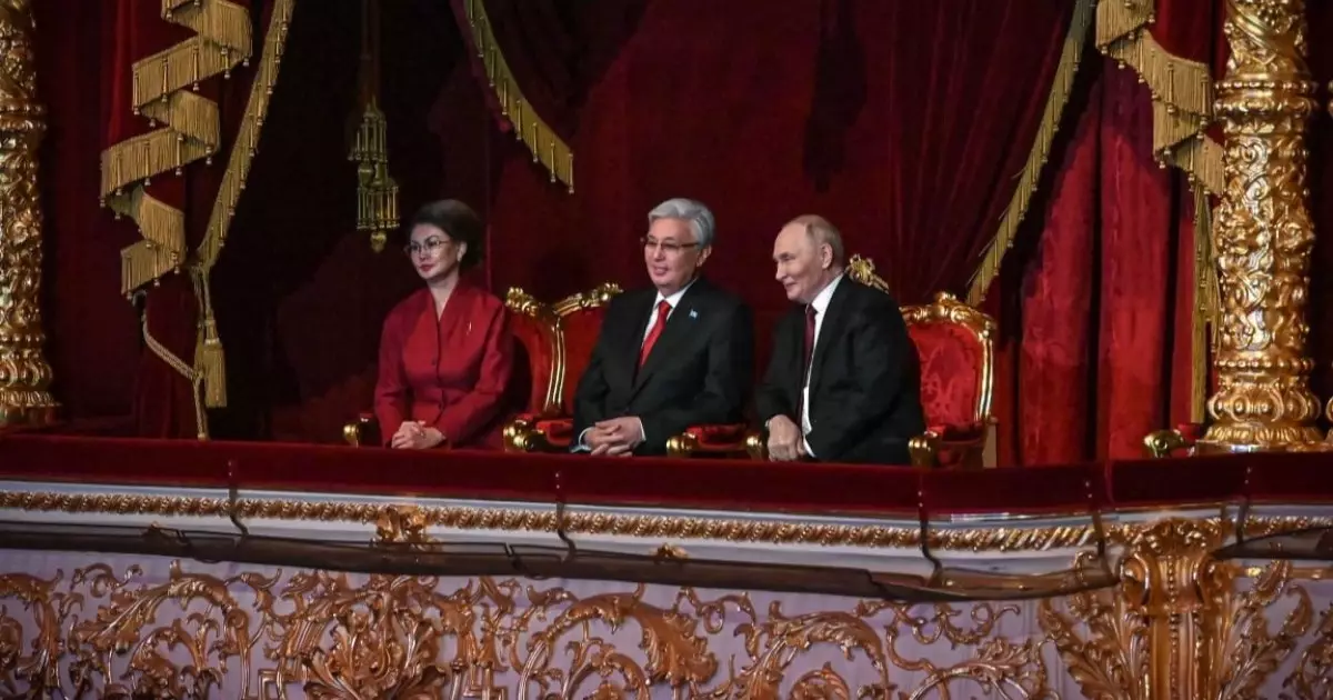  Қазақстан мен Ресей президенттері гала-концертті тамашалады 