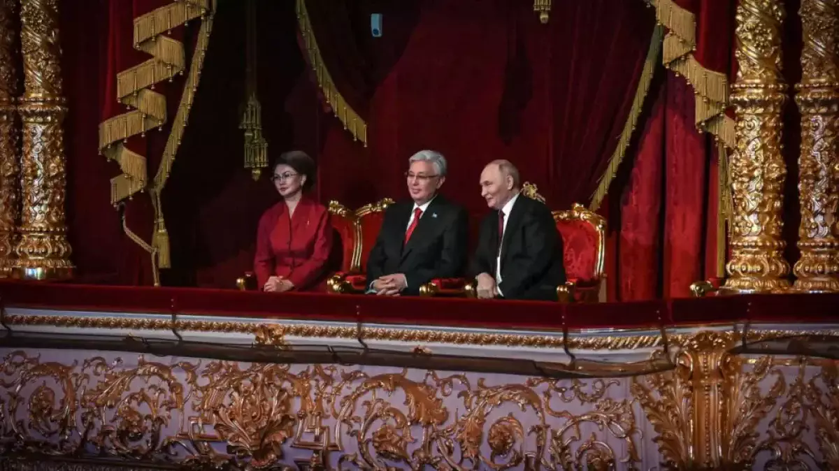 Токаев и Путин посетили гала-концерт мастеров искусств Казахстана