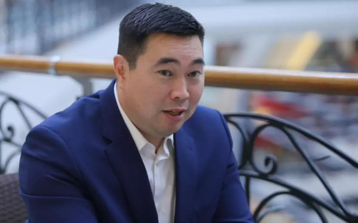 Охранников ЖК Kemenger в Астане обвинили в нападении на бывшего депутата