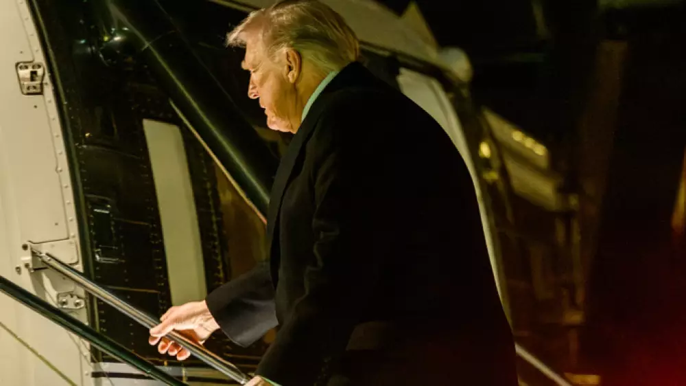 Демократы опубликовали письма Эпштейна, ставящие Трампа в центр скандала