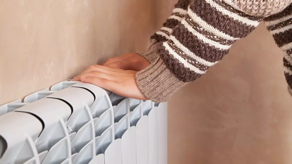 Жители новостроек в Актау жалуются на холод и отсутствие газа в квартирах