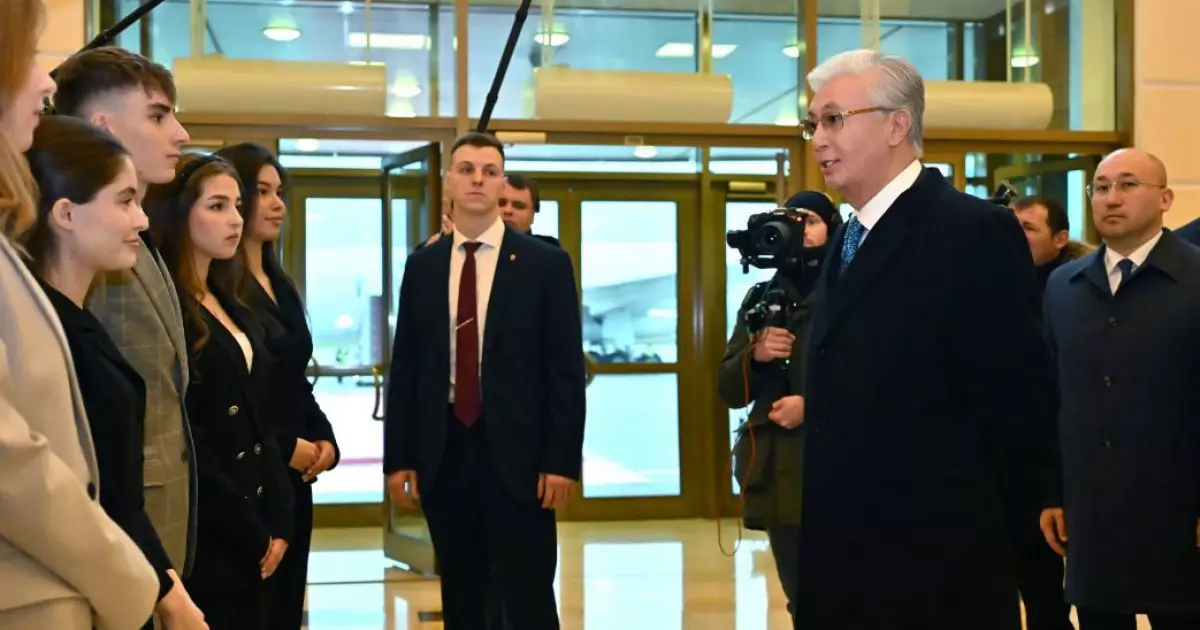   Білімді жастарға бағыт берді   